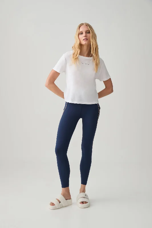 Cropped Fitted Logo Tee 106