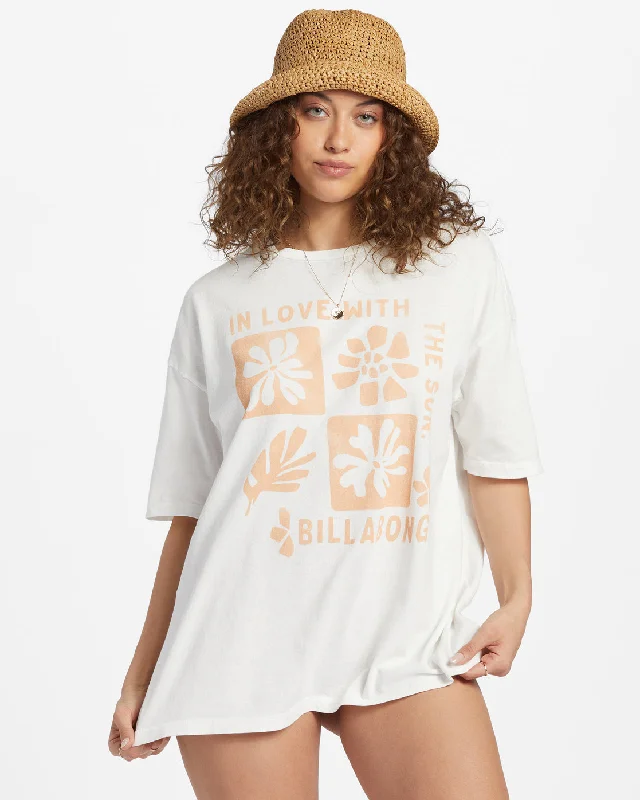 In Love With The Sun T-Shirt - Salt Crystal