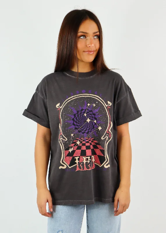 Zodiac Love Tee ★ Leo